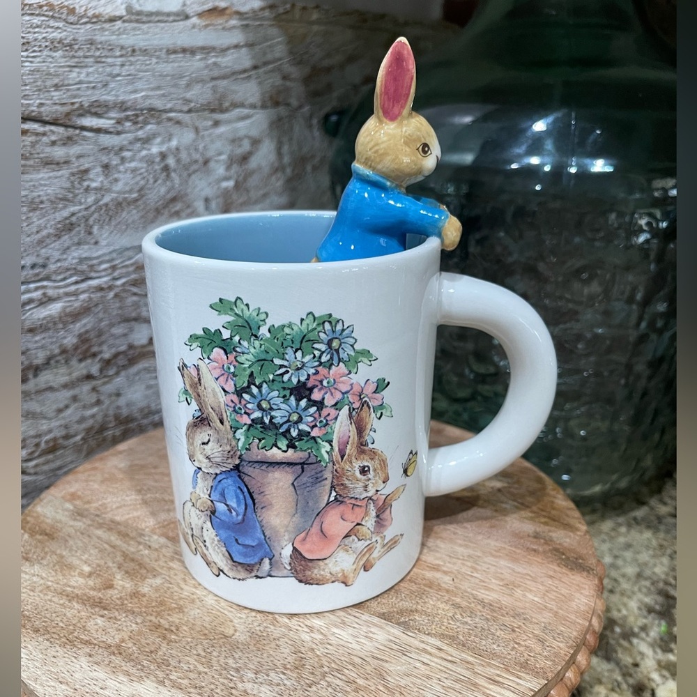Beatrix Potter Peter Rabbit figural mug   - Brand new!  adorable all over design